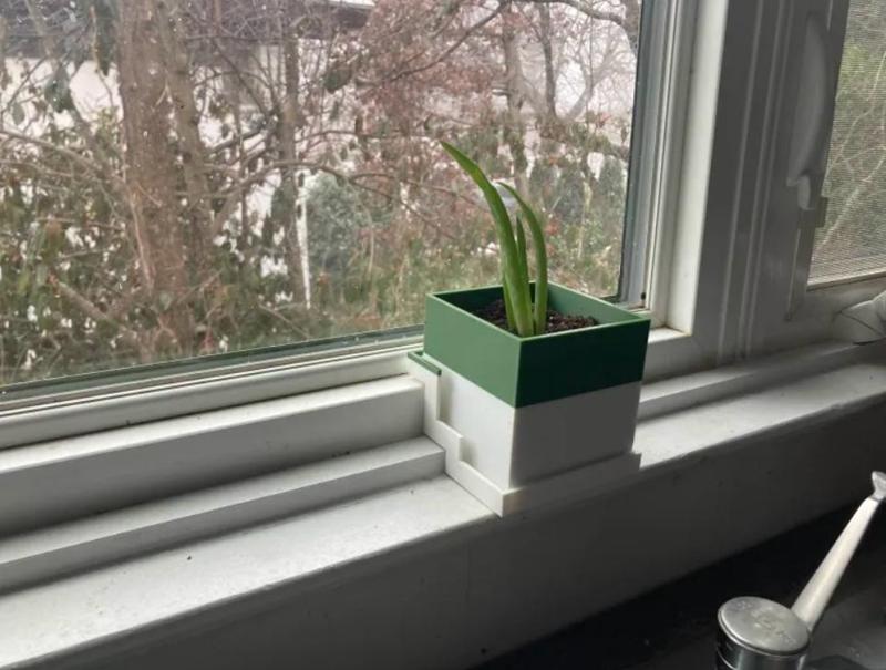 Windowsill Planter Pot with Tray
