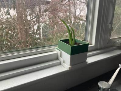 Windowsill Planter Pot with Tray