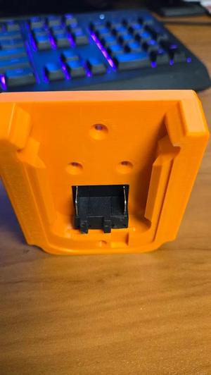 M18 Milwaukee adapter injection molded terminal block   