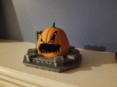 Evil Pumpkin Statue