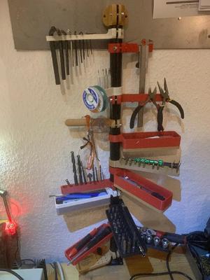 Tool storage and stacking tree high individuality   