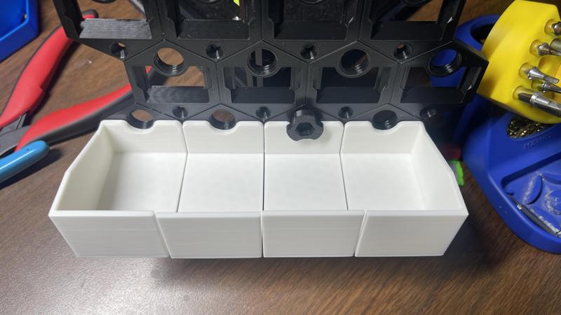 GOEWS expandable trays