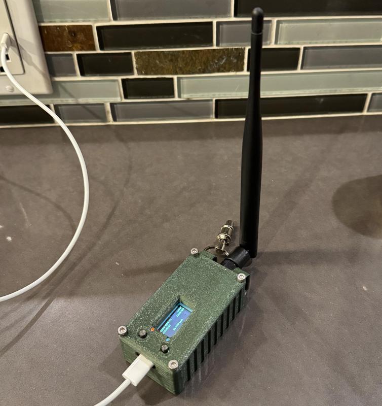 Heltec Tracker Case with external antenna and 103665 battery