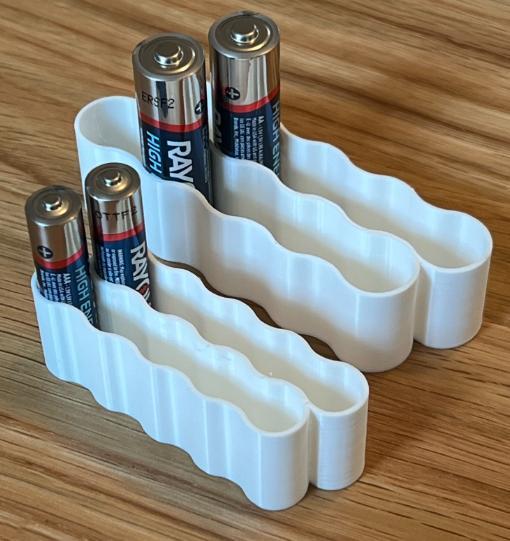 Curvy Battery Holder AA AAA