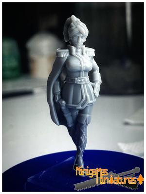 Lotara Sarrin anime figurine
