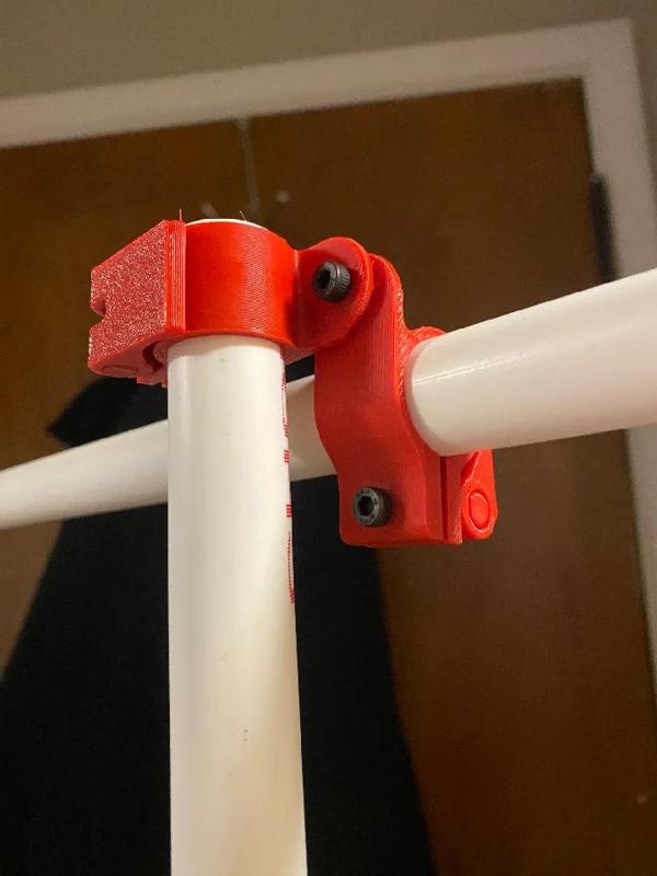 Tinywhoop FPV drone PVC gate   