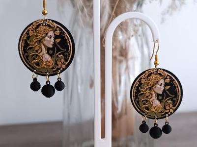 Elegant earrings