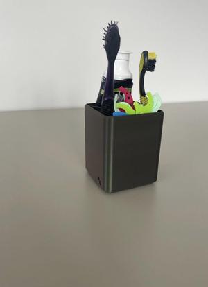 teethBrushed - toothBrush holder