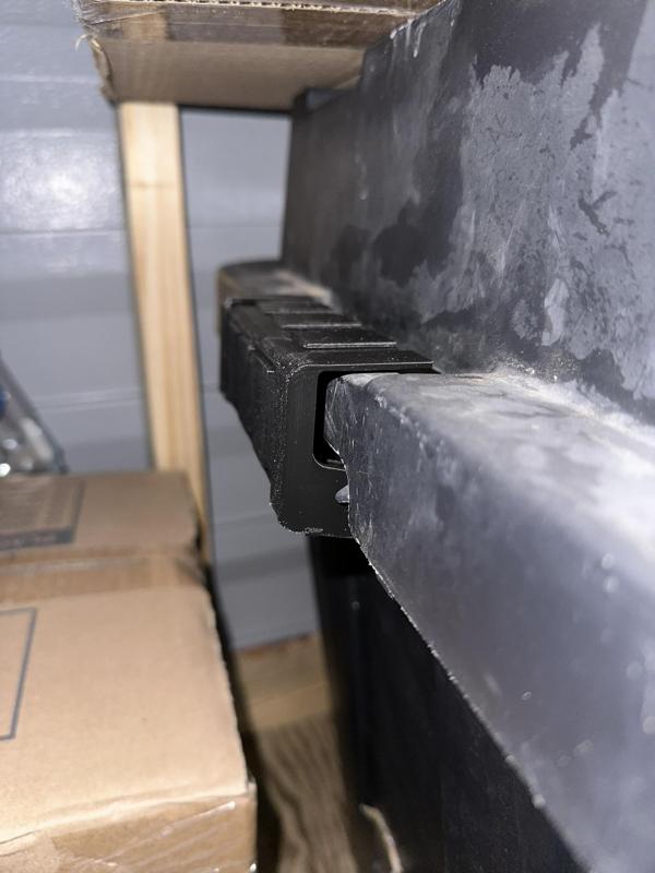 Lid Handle Latch for Large Storage Tote
