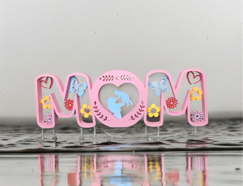 Mom 