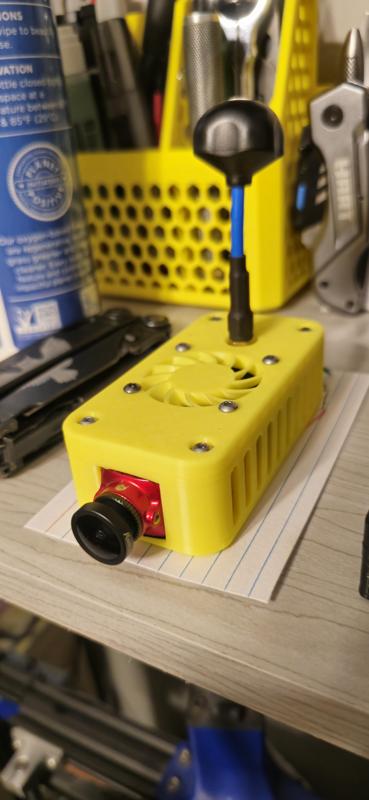 Portable Wireless Video Transmitter and Camera Pod