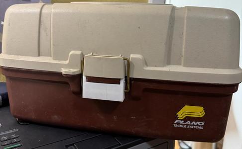 Plano tackle box latch