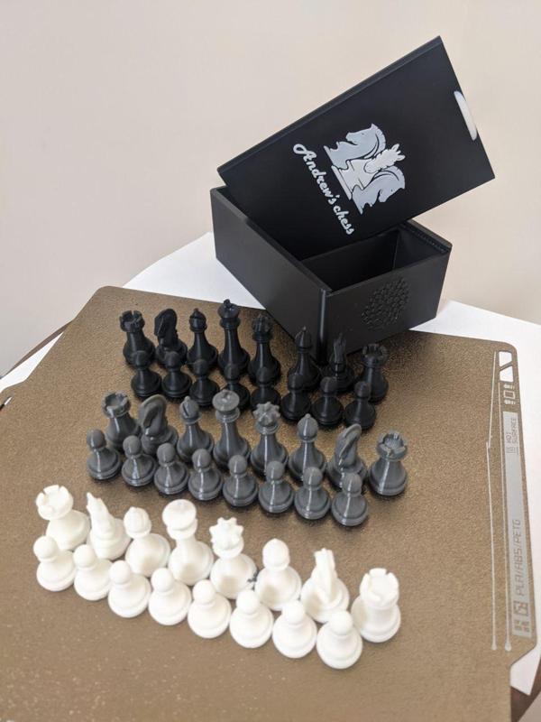 3 player chess, with box