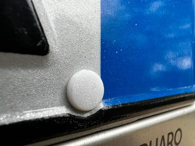 Clip/cap for vehicles with Italian (and other?) license plate   
