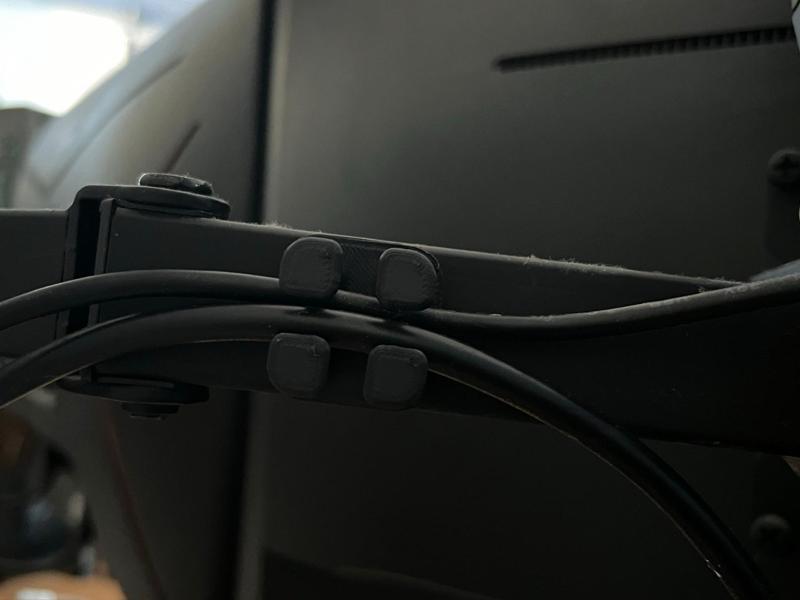 Cable holder