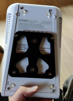 Yamaha AG03/AG06 - VESA adapter