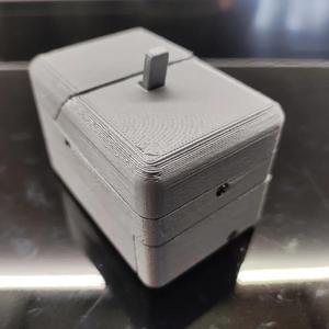 Attiny85 small useless-box   