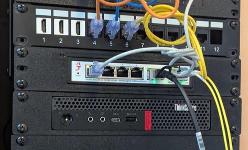 SKS3200M-4GPY2XF 10" rack mount