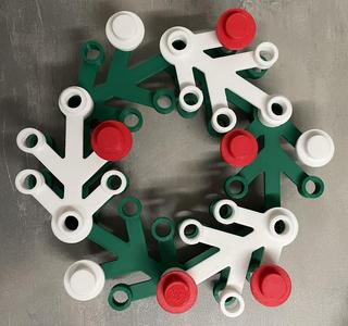 LEGO wreath proper proportions (multi-part, no supports)