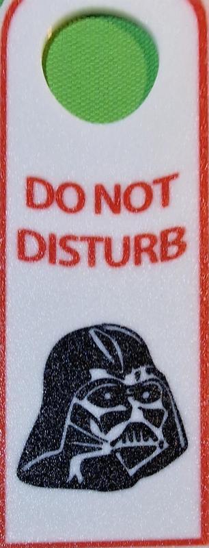 MMU3 : Door Sign (Darth Vader - Do not disturb) / Enseigne de porte (Dark Vador - Ne pas déranger)