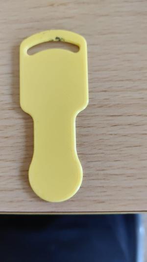 Coin-keychain for a supermarket cart