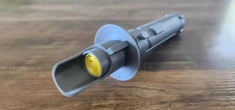 Kanan Jarrus's Collapsible Lightsaber (Removable Blade)