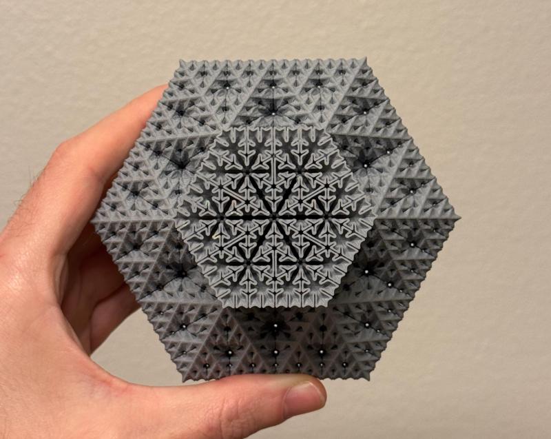 Sierpiński Snowflake Fractal Tower - Level 4 (Vase Mode)