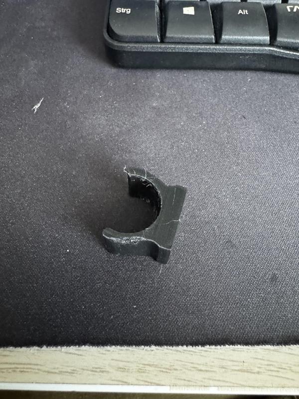 IBC metal frame clips