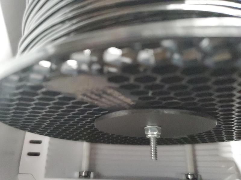 Prusa 2kg spool 5mm threaded rod clamp.