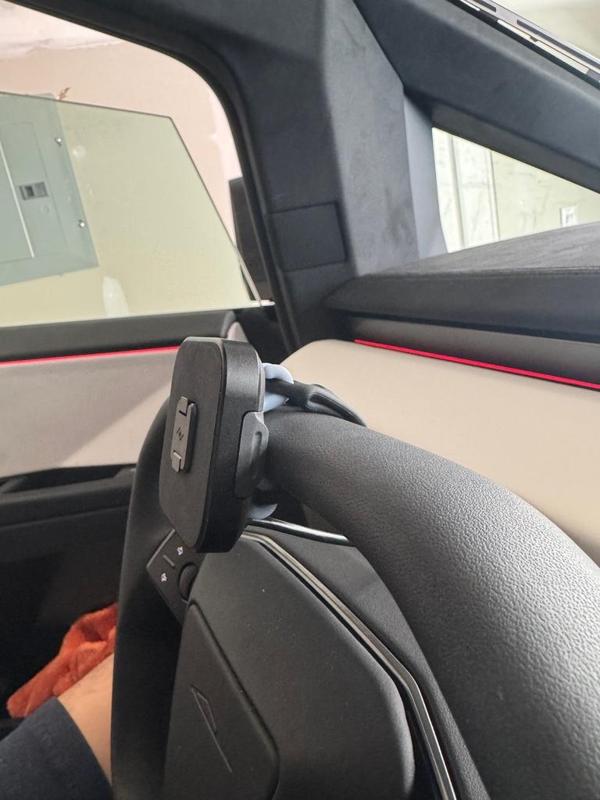 Peak Design slimlink Qi2 charger elastic mount base mod
