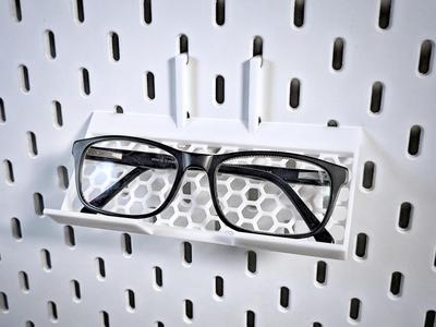Angled Glasses Shelf for Ikea Skadis