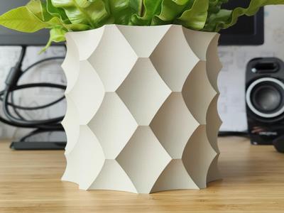 Anti Quilted Plant pot and Planter - Vase mode design