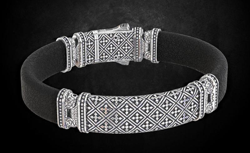 Male bracelet under the skin with a lock style 188