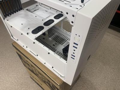 Thermaltake core x9 basement side cover