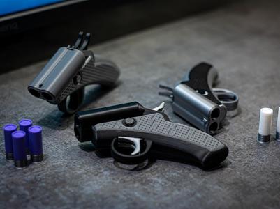 Double Barrel Pistol Shotgun - Fidget