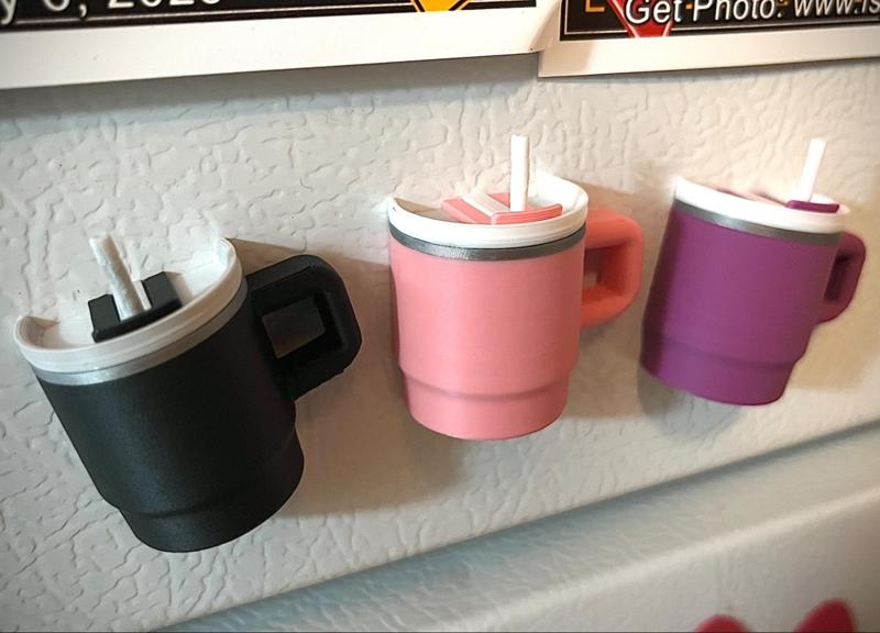 MiniMug Magnet - Solid Color w/ Straw!
