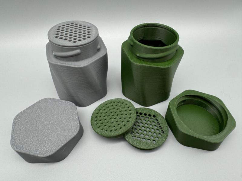 Jar with Lid and Shaker Insert UPDATE