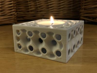 Schwarz P Tealight Holder