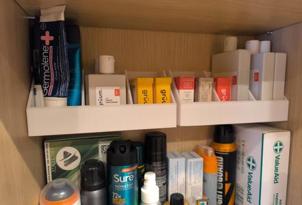 Simple Cupboard Stoarge Shelves