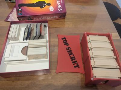 Codenames Material Set - Grid and Organiser