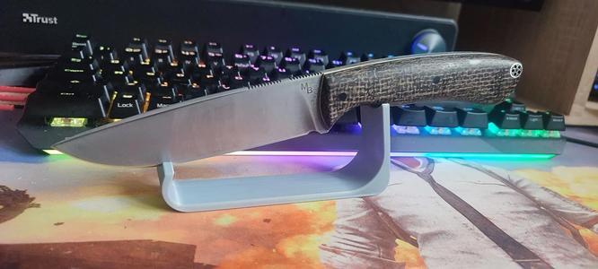 Knife stand