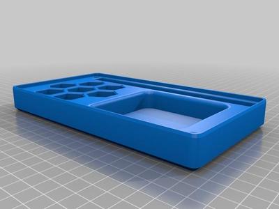 D&D Pencil / Dice / Miniature – Magnetic Box .com