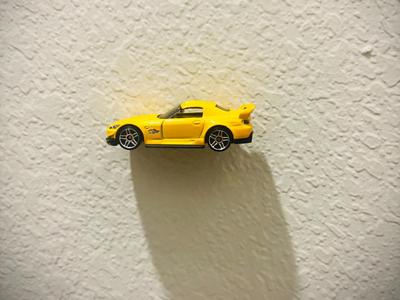 hot wheels invisible floating shelf display