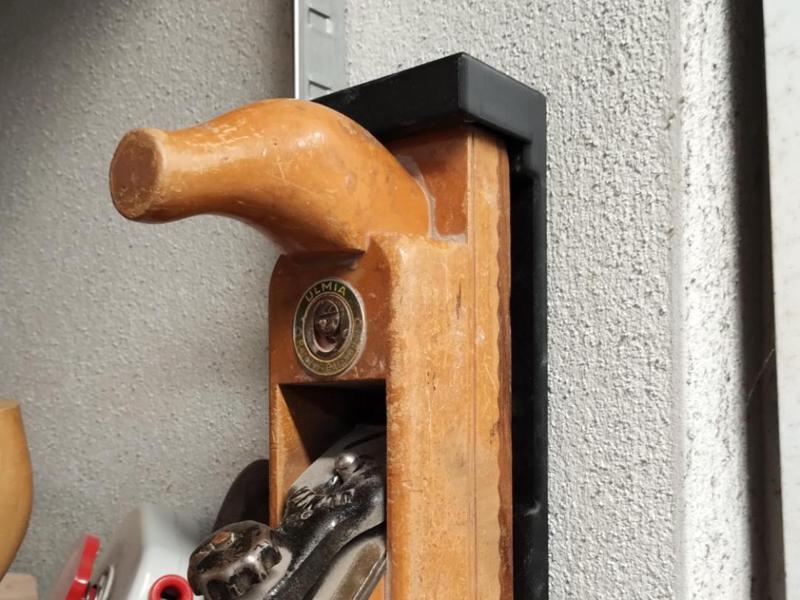 Wall mount for Ulmia smoothing plane