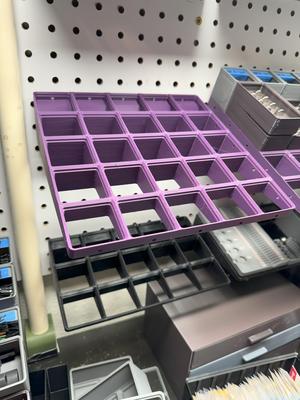 Gridfinity Base - 5x5 - Pegboard - 20 degree