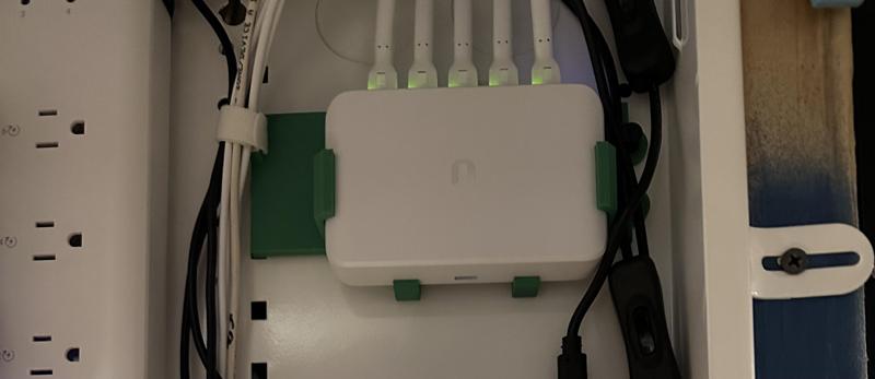 Unifi USW Flex Mini OnQ Bracket
