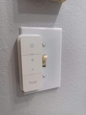 Wall plate for Philips Hue Dimmer Switch V2 and toggle light switch