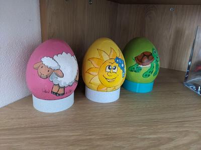 Egg holder