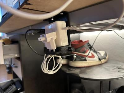 Macbook 87w charger holder