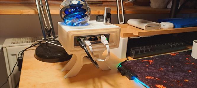Desktop Lan Switch modern case
